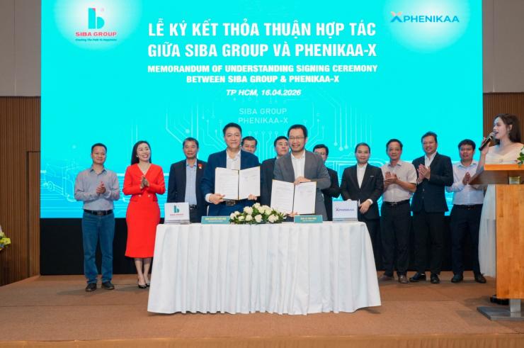TRANG TRẠI KHÔNG NGƯỜI? SIBA GROUP BẮT TAY PHENIKAA-X ĐƯA ROBOT, XE TỰ HÀNH, AI VÀO CHĂN NUÔI
