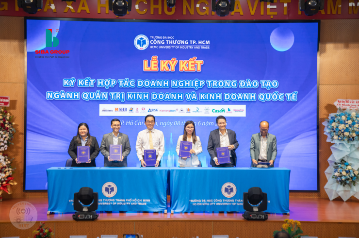 CÙNG SIBA GROUP MỞ CỬA TƯƠNG LAI TẠI JOB FAIR 2025 – ĐẠI HỌC CÔNG THƯƠNG TP. HCM
